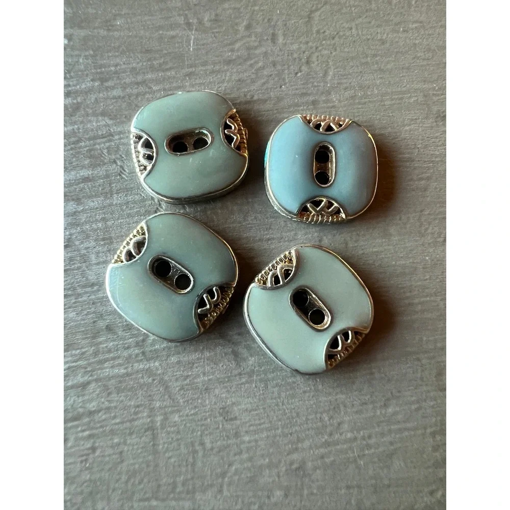 Vintage Buttons 0.5